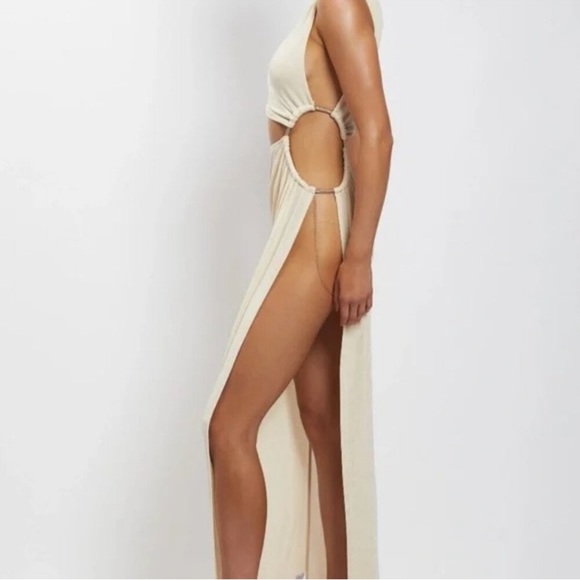 MESHKI Paige Ruched One Shoulder Cutout Maxi Dress NWT Size L - Picture 3 of 6